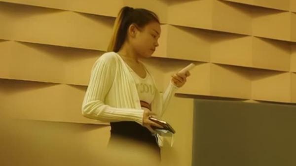 2000网约漂亮00后小萝莉,乖巧听话