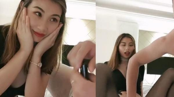 扒下内裤撸鸡巴口交乳交足交